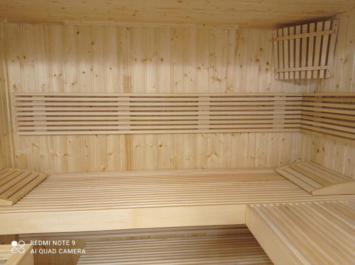 קונסטנצה Jmr Royal -Luxury Rooms & Private Sauna מראה חיצוני תמונה