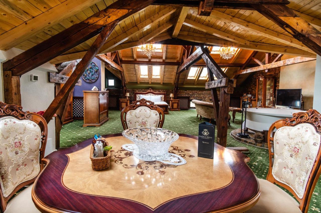 קונסטנצה Jmr Royal -Luxury Rooms & Private Sauna מראה חיצוני תמונה
